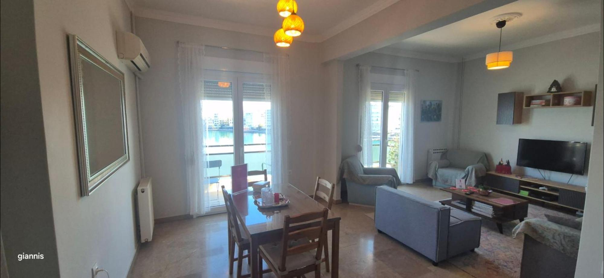 Debbie'S Διαμέρισμα Δίπλα Στο Νερό ! Chalkida Bagian luar foto